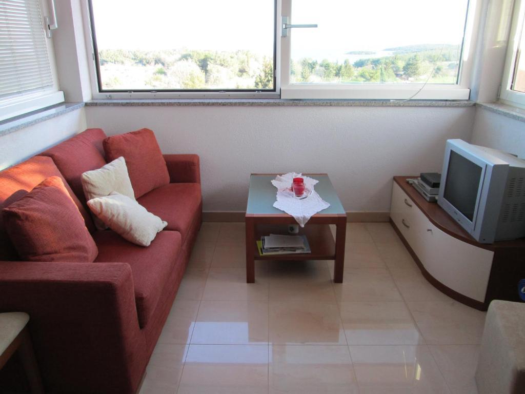 Apartments Villa Fernetich Premantura Room photo