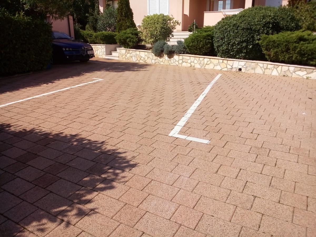 Apartments Villa Fernetich Premantura Exterior photo